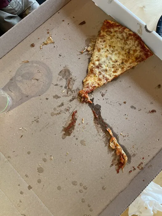 Gants Pizza at The Little Grand Market Picture 1