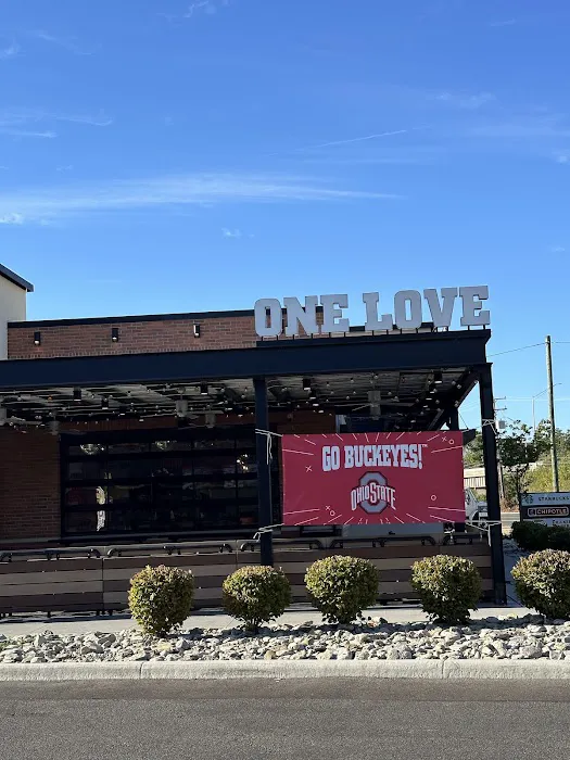 Raising Cane's Chicken Fingers Picture 7