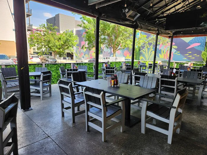 Yogi's Bar & Grill Picture 2