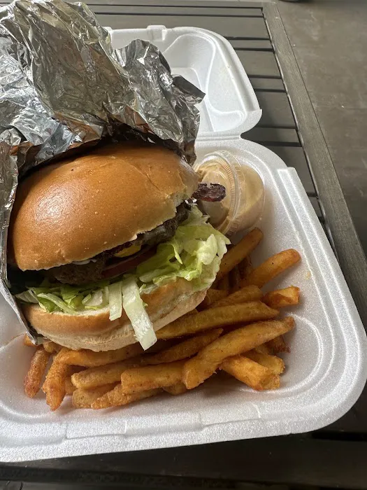 Harrison's Food Truck - Halal Picture 3