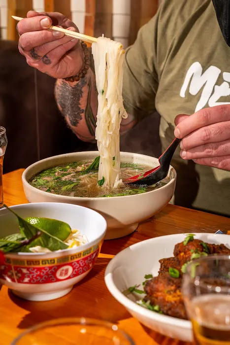 Mẹcha Noodle Bar Picture 1