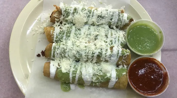 Pachucos Taqueria Picture 1