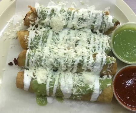 Pachucos Taqueria