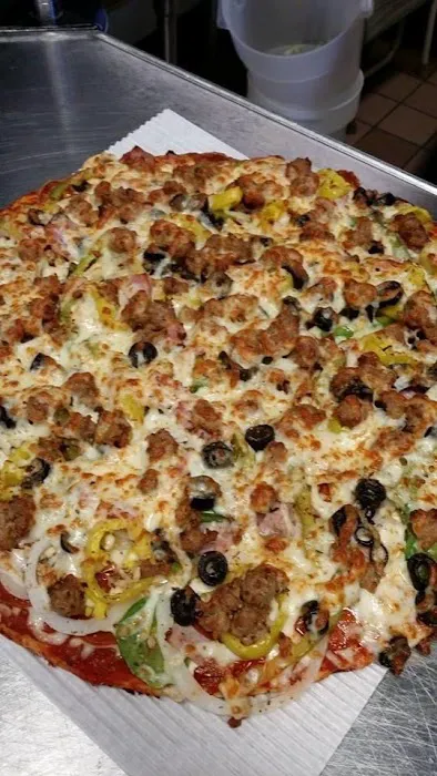 Dawghouse Pizza & Bar Picture 4