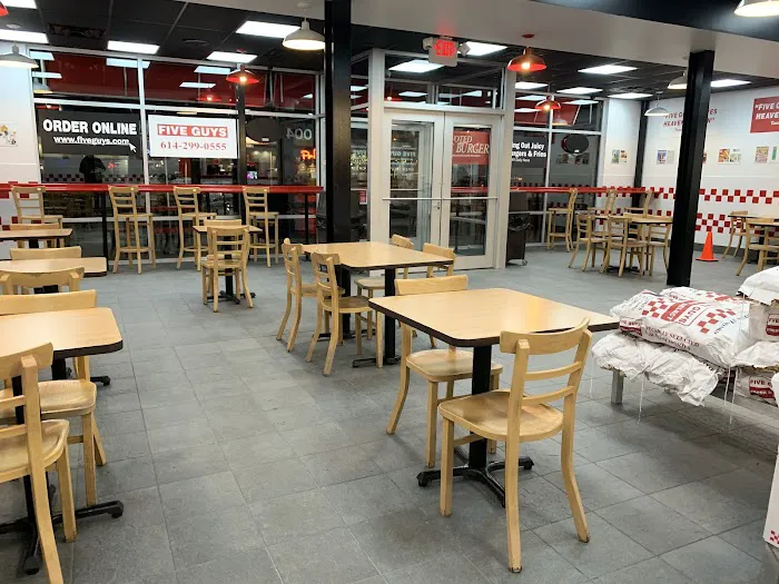 Five Guys Picture 7