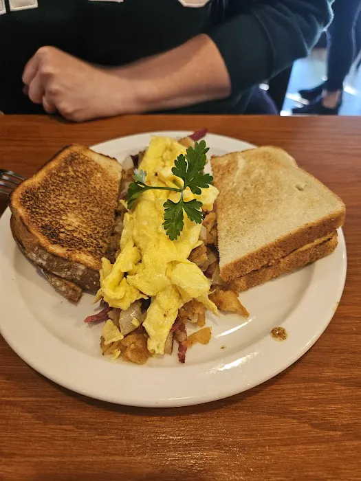 Grand Day Cafe Picture 10
