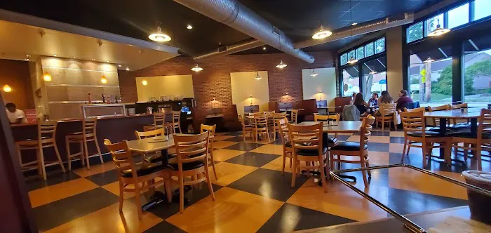 Dewey's Pizza - Grandview Picture 1