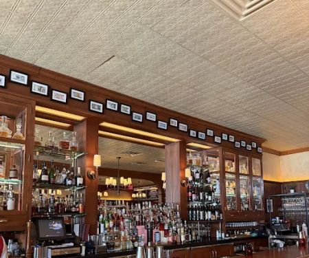 The Avenue Steak Tavern