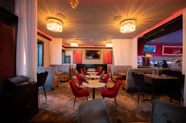 Santos Restaurant & Bar Picture 8