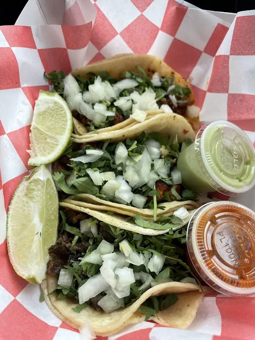 Machete Taqueria - Food Truck Picture 1