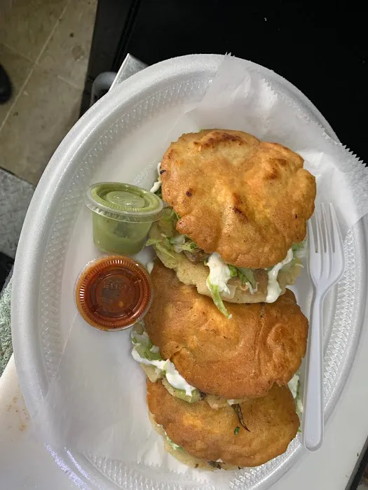 Machete Taqueria - Food Truck Picture 8
