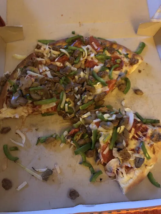 Little Caesars Pizza Picture 5