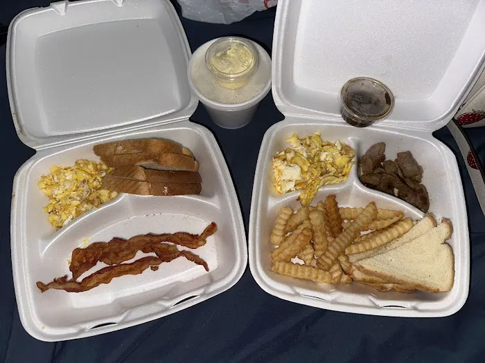 Golden Donuts & Diner / Hibachi Bento Picture 2