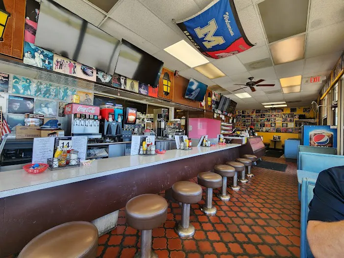 Golden Donuts & Diner / Hibachi Bento Picture 7