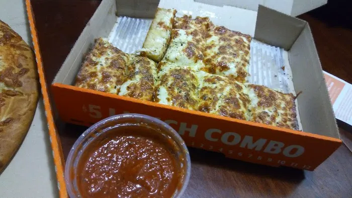 Little Caesars Pizza Picture 6
