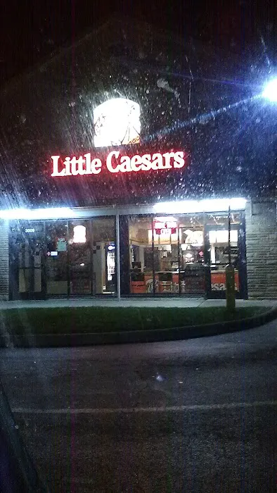 Little Caesars Pizza Picture 8