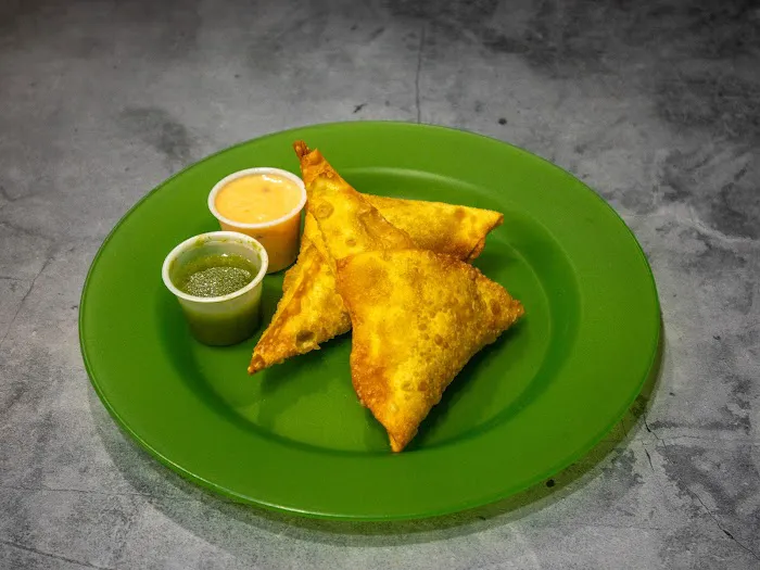 Hooyo Grill & Cafe Picture 1