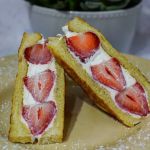 Clutch Handheld Breakfast