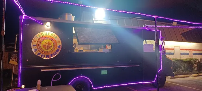 Taqueria La Fortuna Picture 3