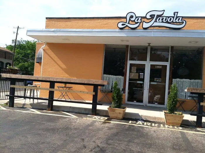 La Tavola Picture 2