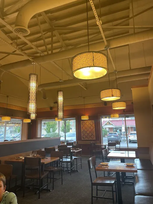 Aladdin's Eatery Grandview Picture 5