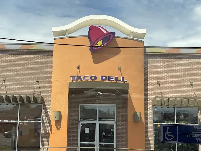 Taco Bell Cantina Picture 1