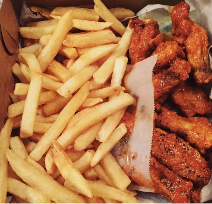 Wings & Things Picture 4