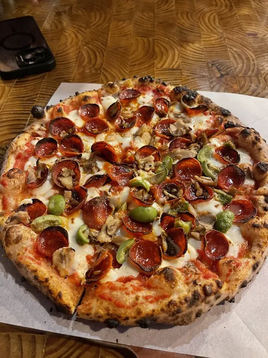 GoreMade Pizza Picture 4
