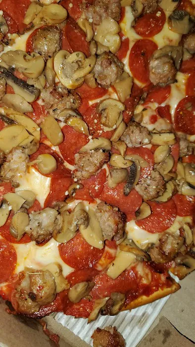 Cardo's Pizza Picture 7