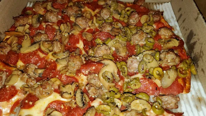 Cardo's Pizza Picture 10