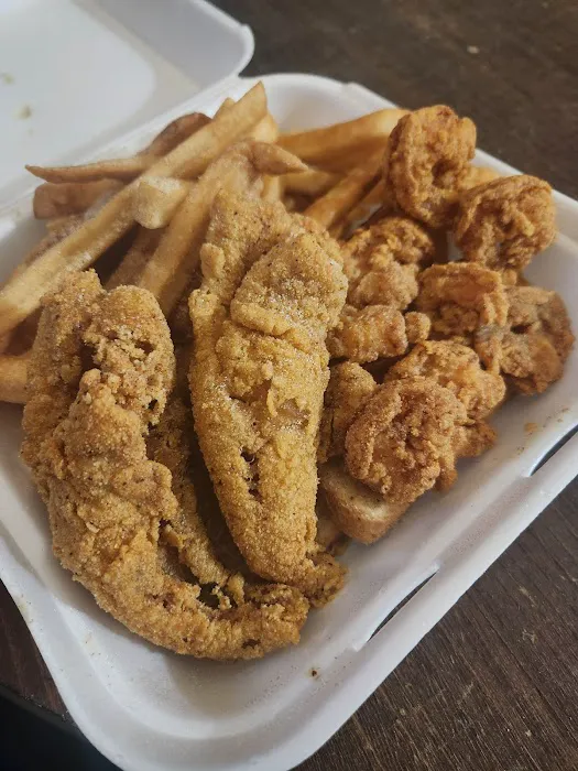 Peppers Wings & Fish Picture 3