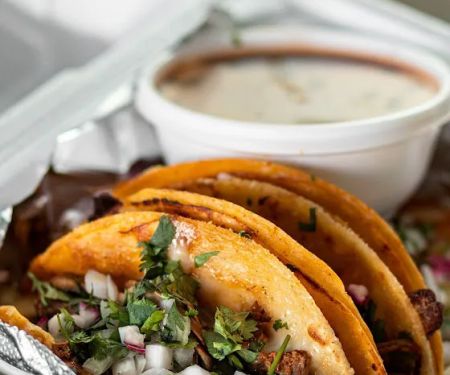 Zapatas Street Food