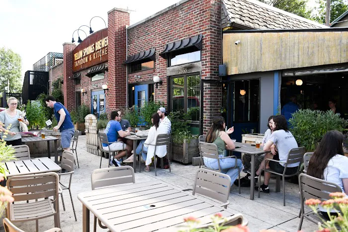 Yellow Springs Brewery Taproom & Kitchen Picture 2