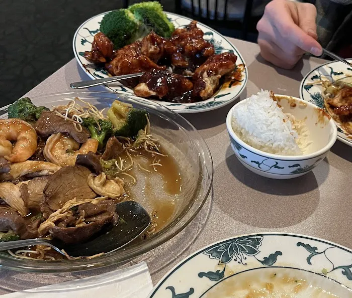 Moy's Chinese Restaurant Picture 6