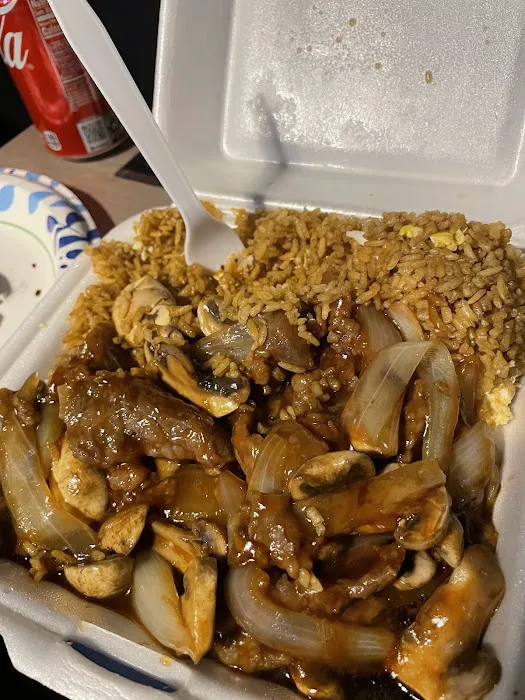 Wong's Golden Wok Picture 2