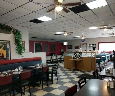 Ari's Diner