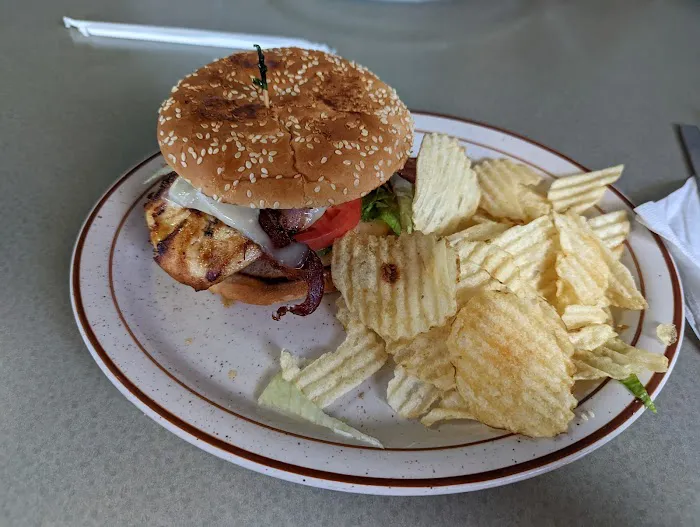 Ari's Diner Picture 4