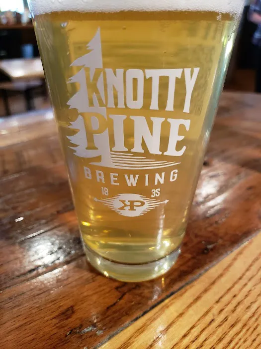 Knotty Pine Brewing Picture 5
