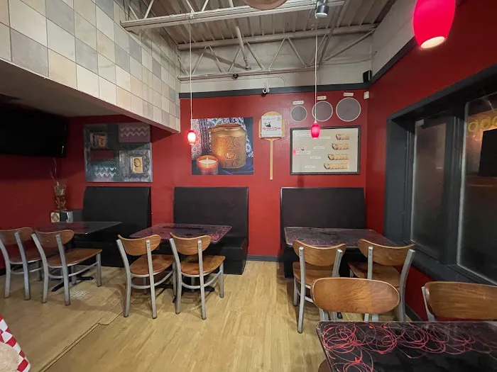 Halwani's Pizza & Stromboli - Grandview Location Picture 8