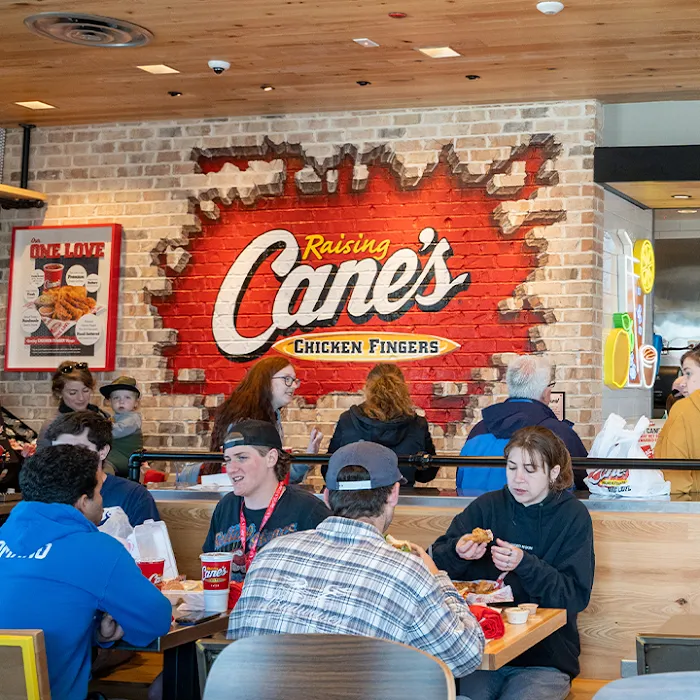 Raising Cane's Chicken Fingers Picture 1