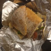 Ozzie’s Kitchen + Tavern (formerly The Cafe on East 5th ico
