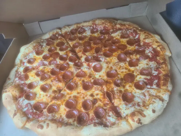 Ledos Pizza Co. Picture 2