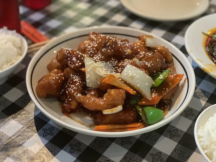 NE Chinese Restaurant Picture 3