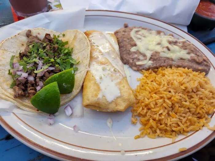 Cazuelas Mexican Cantina Picture 5