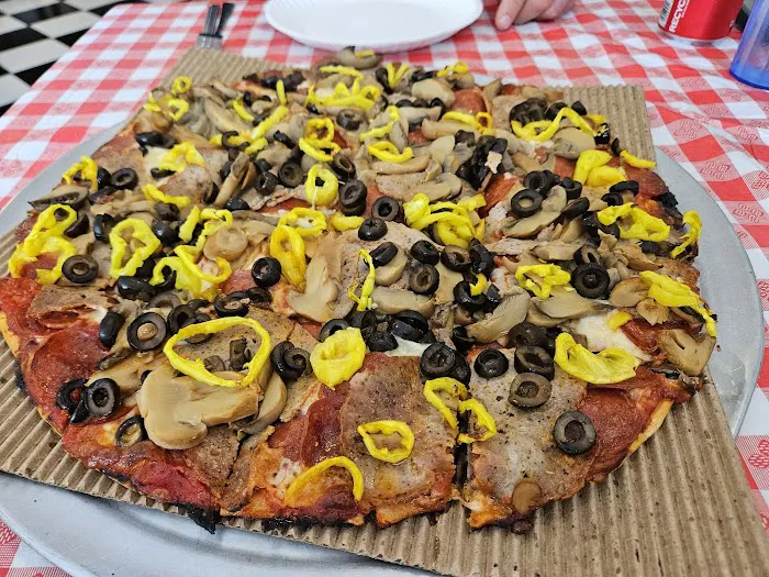 Gatto's Pizza Picture 10
