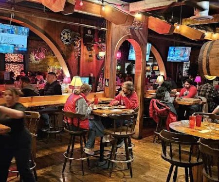 Hounddog's Pizza