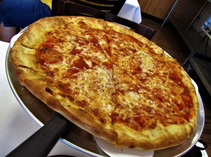Pasta Villa Italian Restaurant & Pizzeria Picture 3