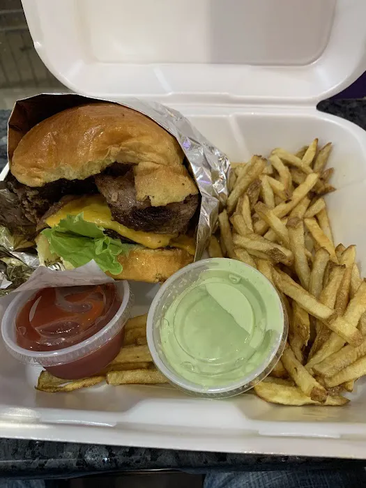 Burger Royale Picture 9