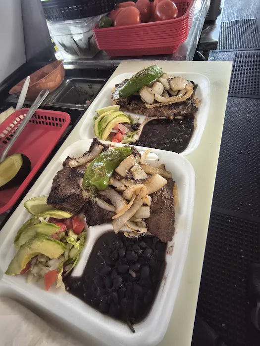 Taquería melanie mexican food truck Picture 10