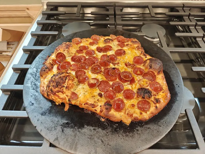 Mama Mimi's Take 'N Bake Pizza - Grandview - Columbus, OH Picture 7